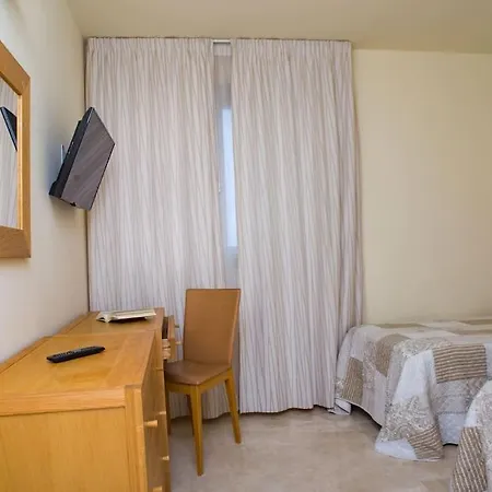 2 Bedrooms In Magnolia Golf Resort, La Caleta Apartment Costa Adeje (Tenerife)