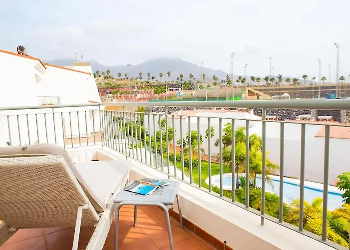 2 Bedrooms In Magnolia Golf Resort, La Caleta Daire *